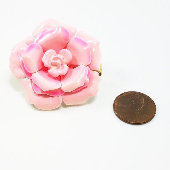Vintage Pink Scarf Clip, Flower Power, 1960s Jewelry - Picture 8 of 10